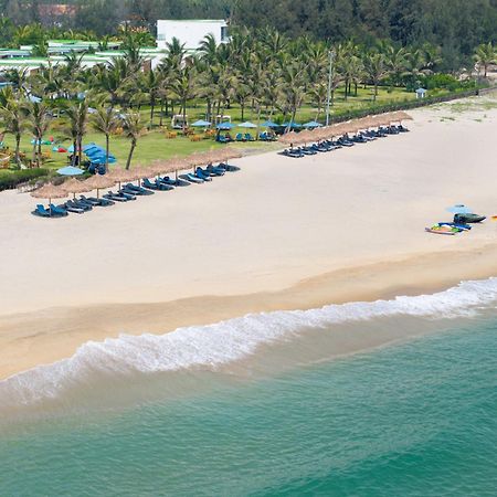 Wyndham Hoi An Royal Beachfront Resort & Villas 외부 사진