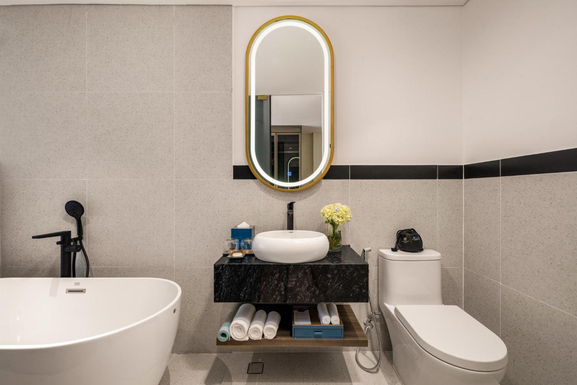 Wyndham Hoi An Royal Beachfront Resort & Villas 외부 사진